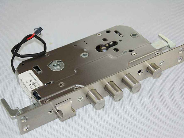 临渭24小时上门开锁公司