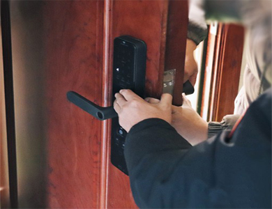 临渭24小时上门开锁公司